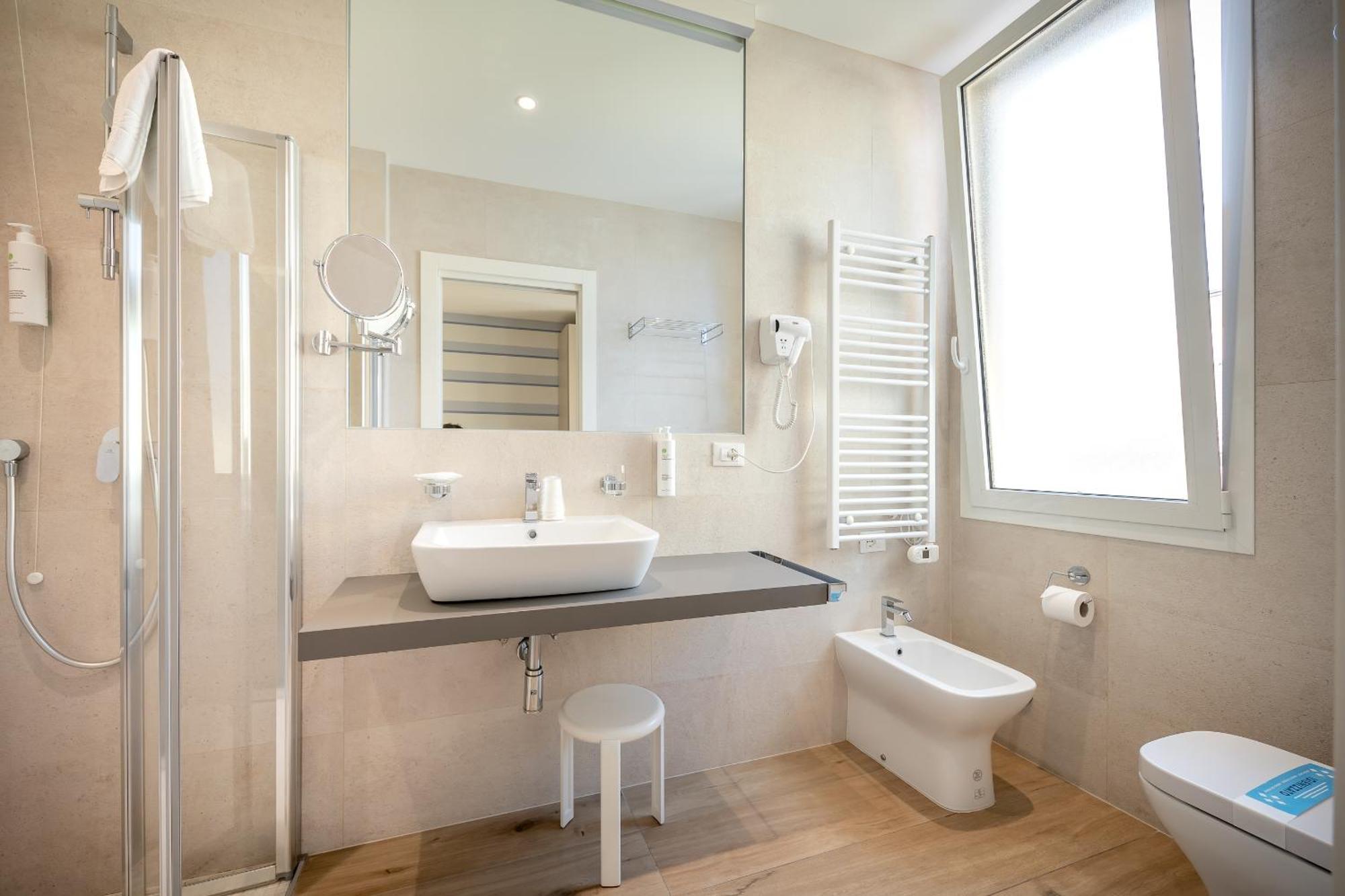 Hotel Le Lampare Caorle Extérieur photo
