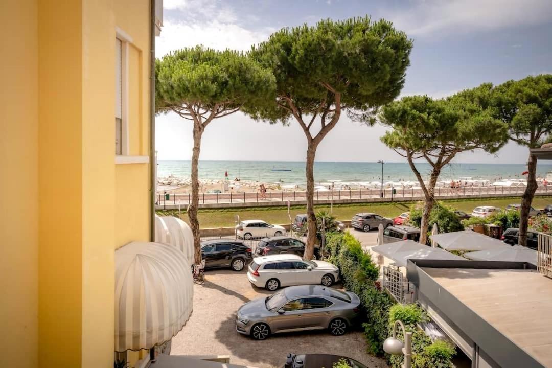 Hotel Le Lampare Caorle Extérieur photo