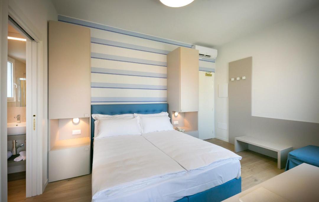 Hotel Le Lampare Caorle Extérieur photo