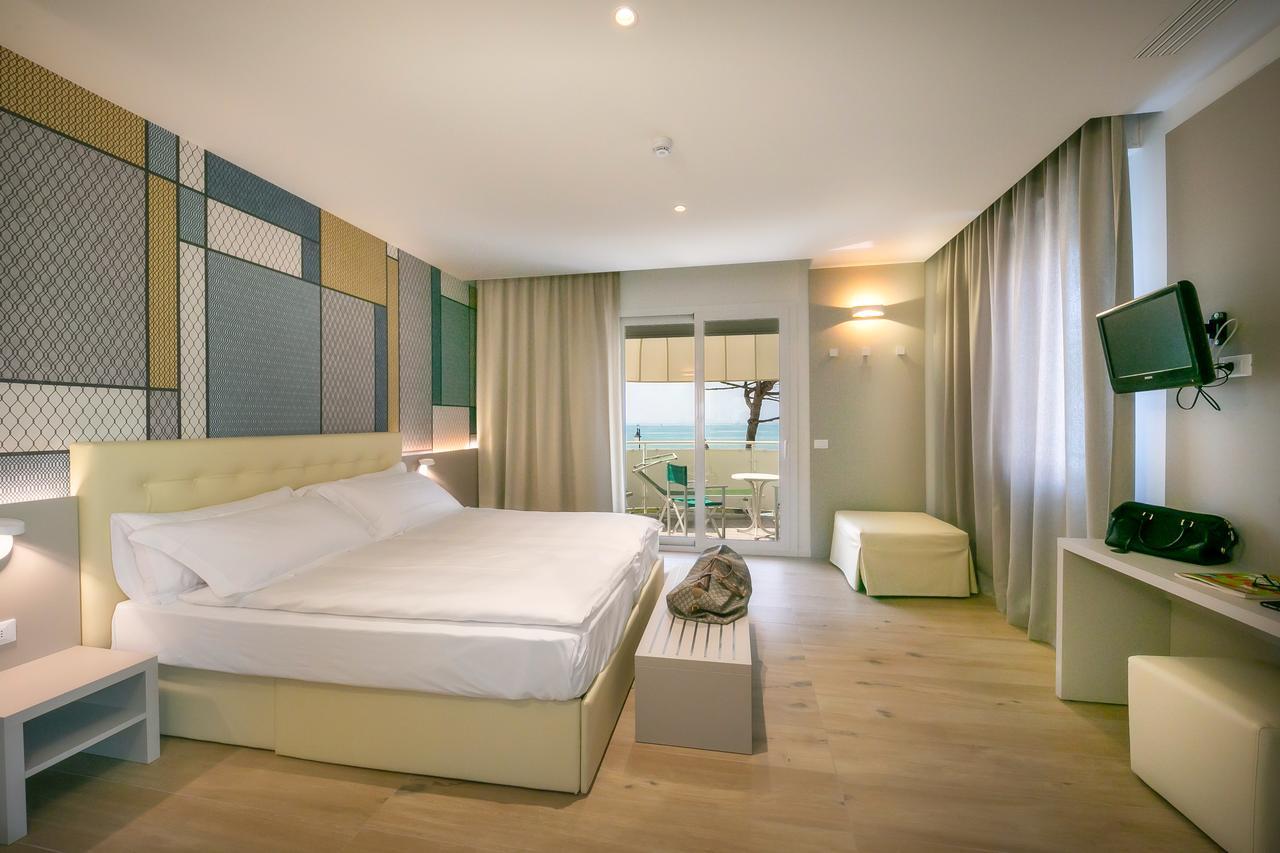 Hotel Le Lampare Caorle Extérieur photo