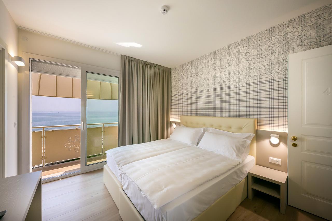 Hotel Le Lampare Caorle Extérieur photo