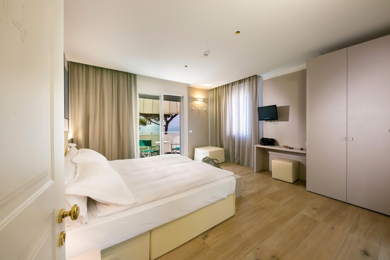 Hotel Le Lampare Caorle Extérieur photo