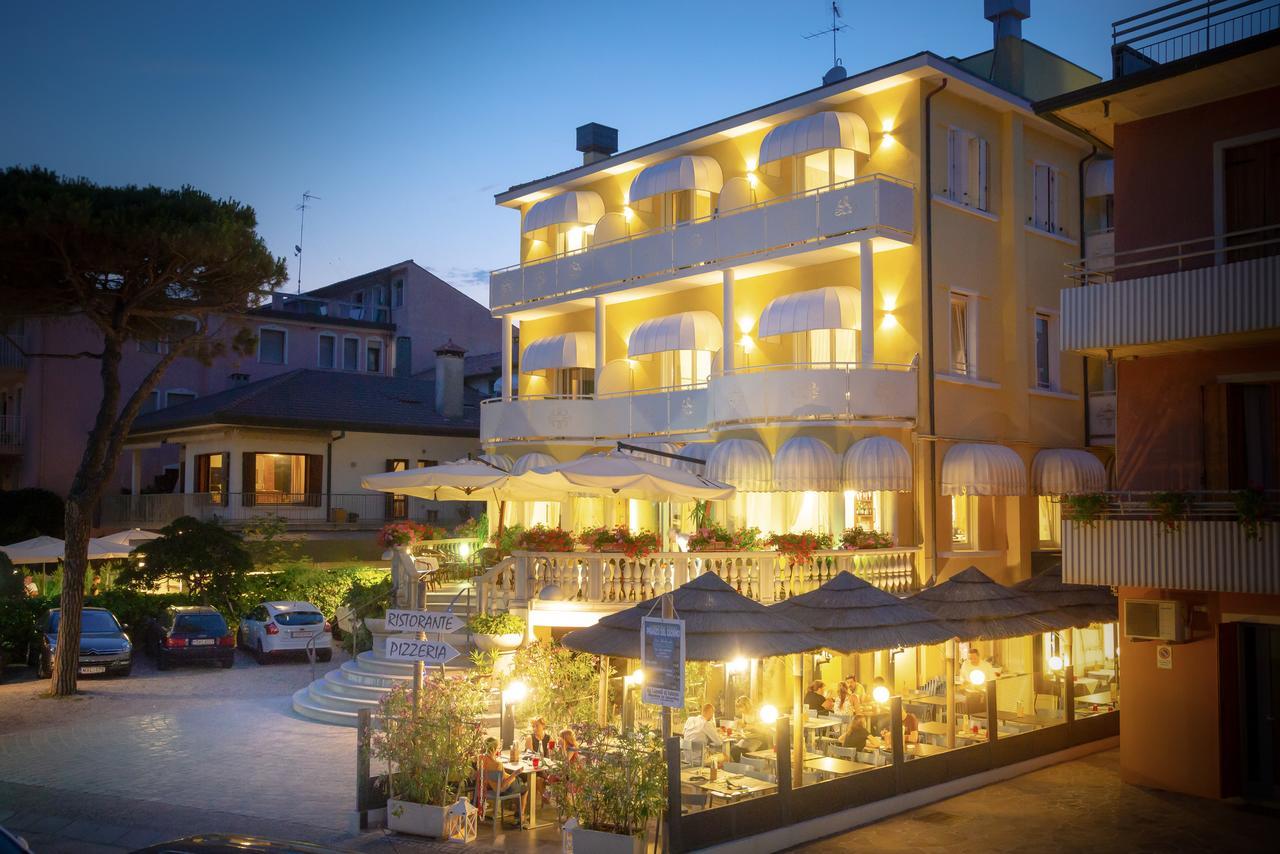 Hotel Le Lampare Caorle Extérieur photo